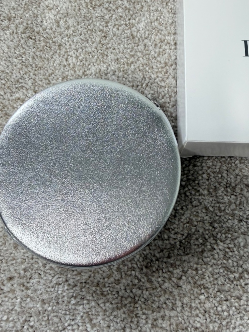 NEW Dior Silver GWP Cosmetic Circle Pouch - Picture 5 of 6
